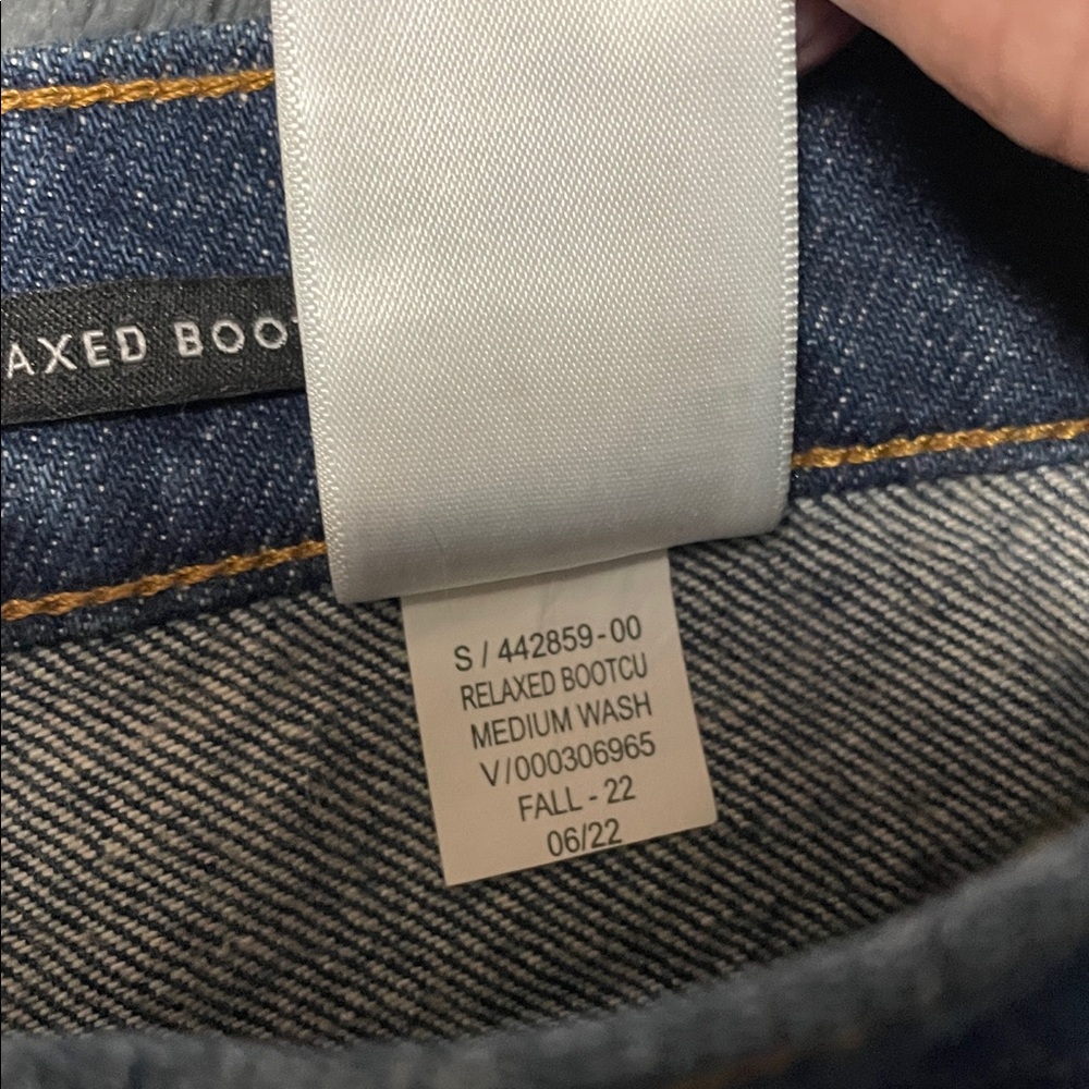 NWOT Banana Republic High Rise Relaxed Bootcut Jeans size 26 - Picture 4 of 11